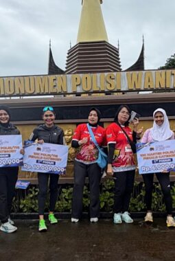Hebat! Kontingen Polda Jabar Borong 5 Medali dalam Ajang Police Woman Run ke-78 di Bukittinggi